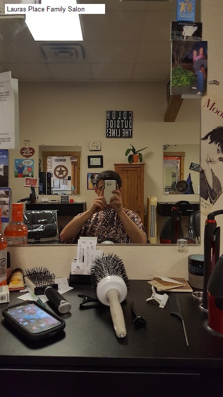 Lauras Place Family Salon