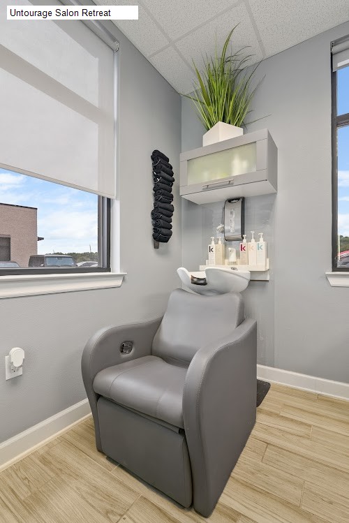 Untourage Salon Retreat