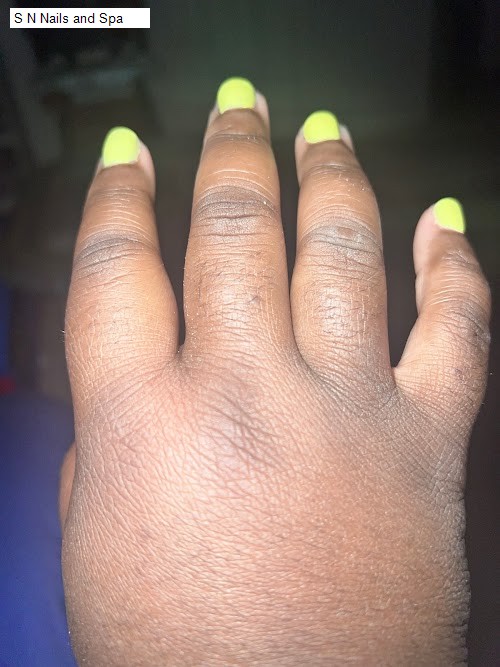 S N Nails and Spa
