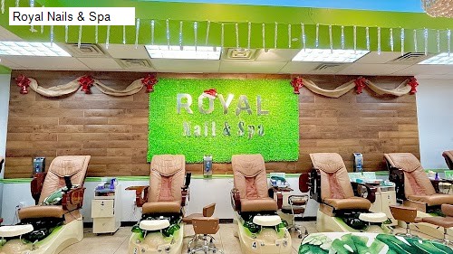 Royal Nails & Spa