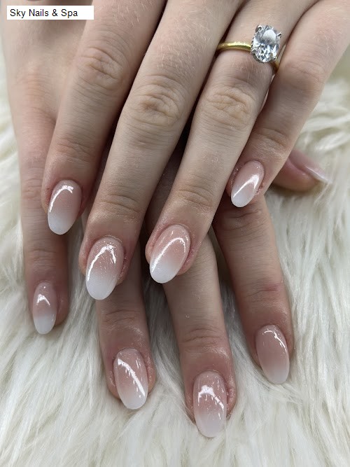 Sky Nails & Spa