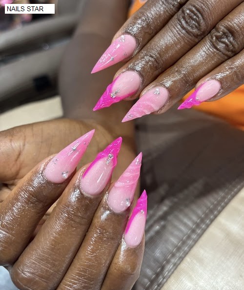 NAILS STAR