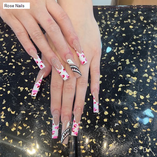 Rose Nails