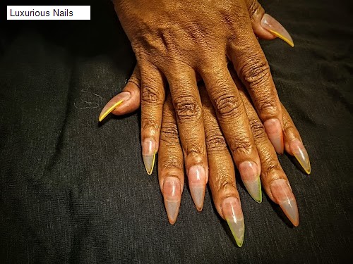 Luxurious Nails