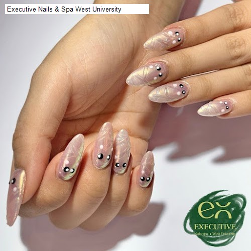Executive Nails & Spa West University