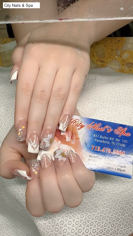 City Nails & Spa
