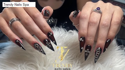 Trendy Nails Spa