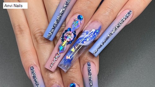 Anvi Nails