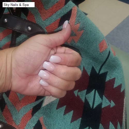Sky Nails & Spa