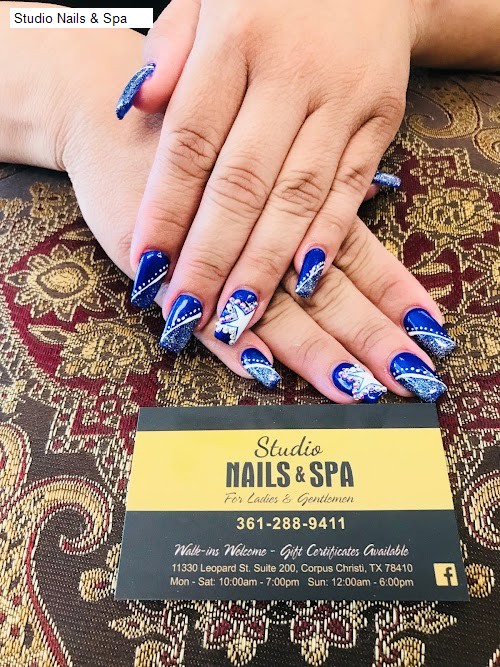 Studio Nails & Spa