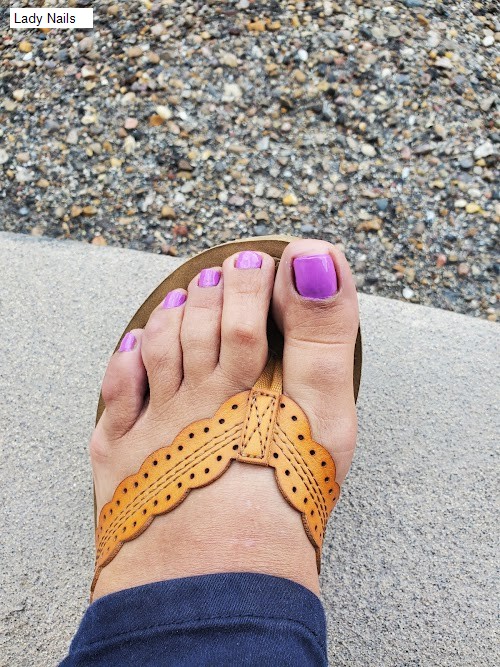 Lady Nails