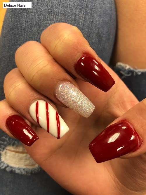 Deluxe Nails