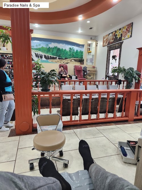 Paradise Nails & Spa