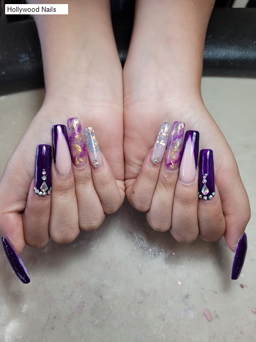 Hollywood Nails