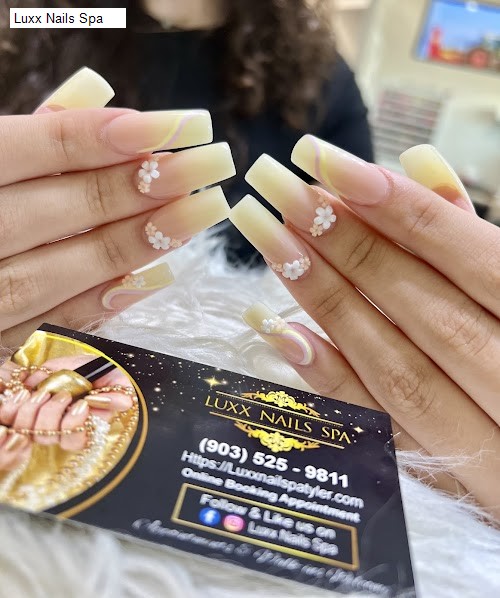 Luxx Nails Spa