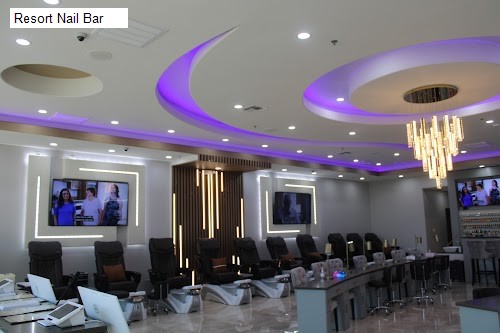 Resort Nail Bar