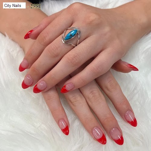 City Nails