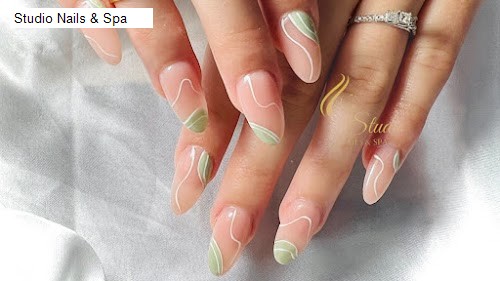 Studio Nails & Spa